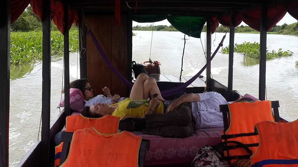 Kompong_Long/bateau_le_Cambodge_autrement_siem-reap_Battambang